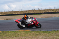 anglesey-no-limits-trackday;anglesey-photographs;anglesey-trackday-photographs;enduro-digital-images;event-digital-images;eventdigitalimages;no-limits-trackdays;peter-wileman-photography;racing-digital-images;trac-mon;trackday-digital-images;trackday-photos;ty-croes